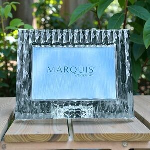 New Marquee by Waterford Rainfall Crystal 4x6 Frame (without box)